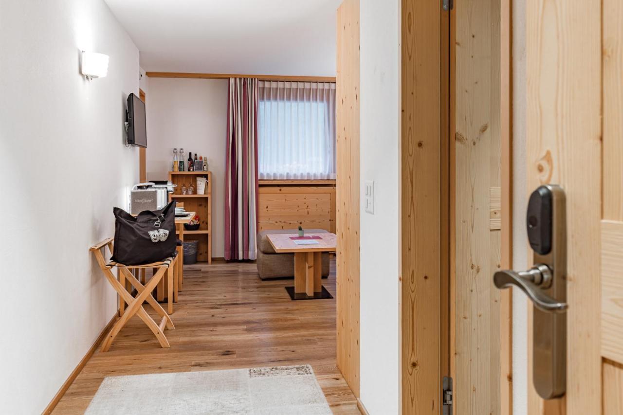 Hotel Sarain Active Mountain Resort Lenz エクステリア 写真