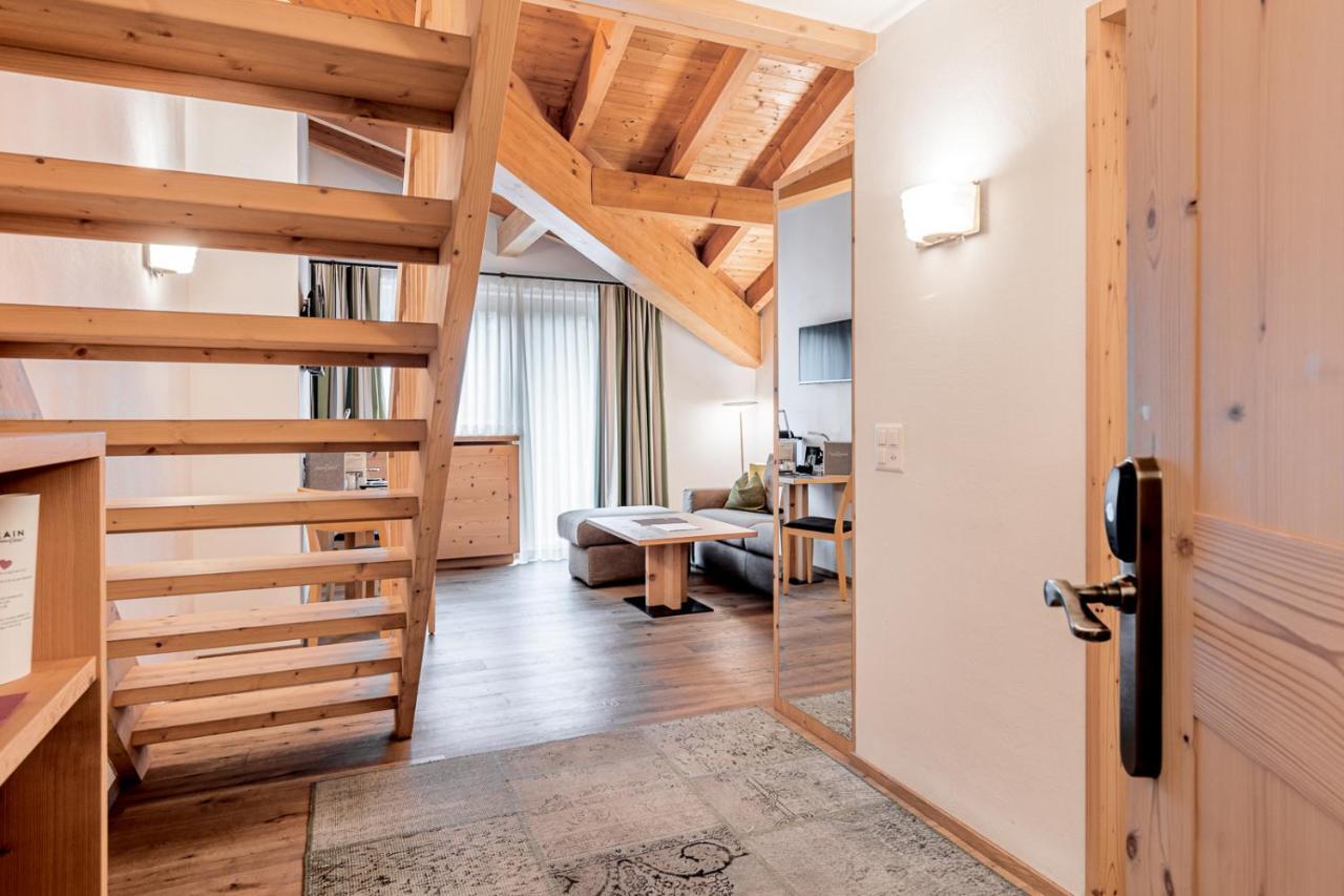 Hotel Sarain Active Mountain Resort Lenz エクステリア 写真