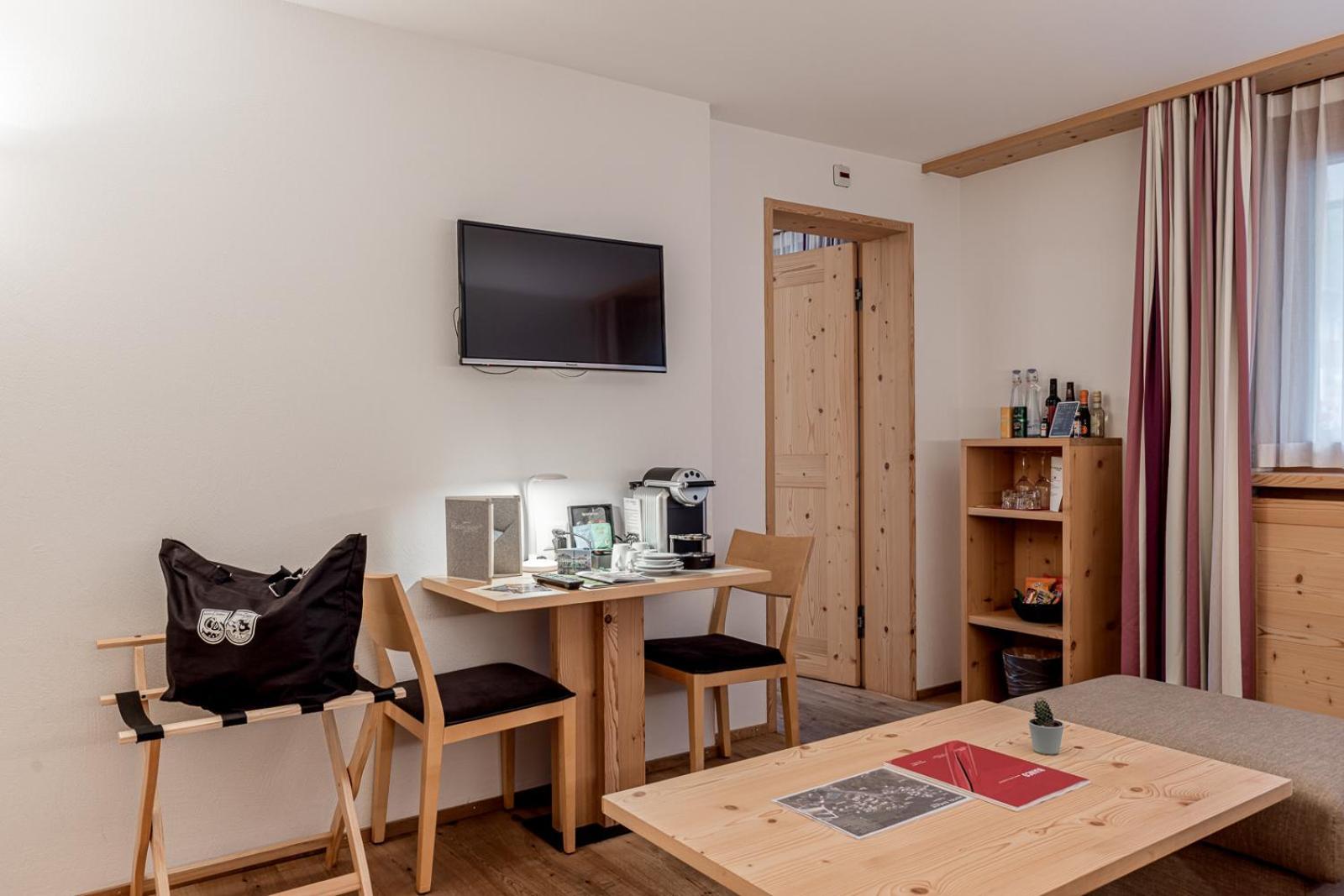 Hotel Sarain Active Mountain Resort Lenz エクステリア 写真